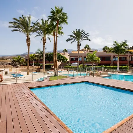 Go2tenerife Apart'tera Solarium, Terraces, Swimming Pools & Parking Apartment *
