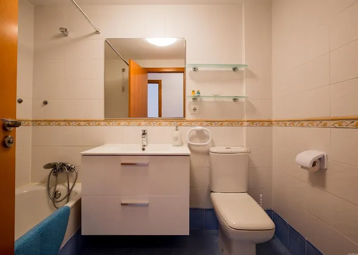 Go2tenerife Apart'tera Solarium, Terraces, Swimming Pools & Parking شقة *