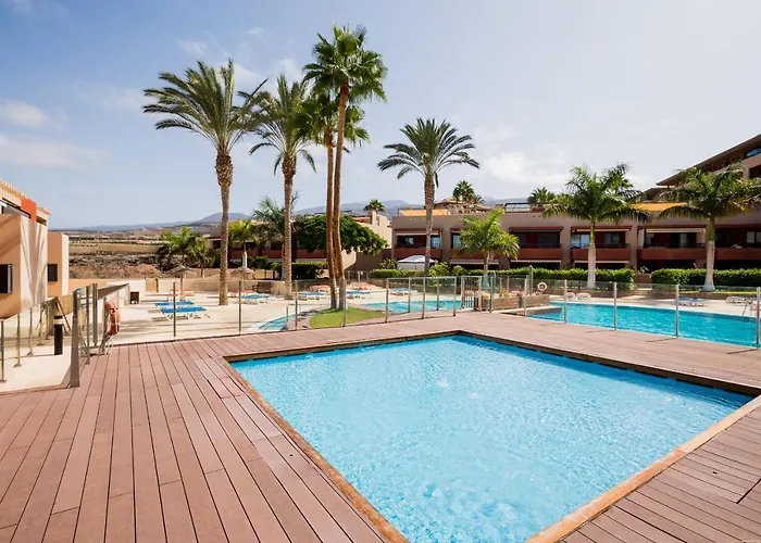Go2tenerife Apart'tera Solarium, Terraces, Swimming Pools & Parking Apartment *